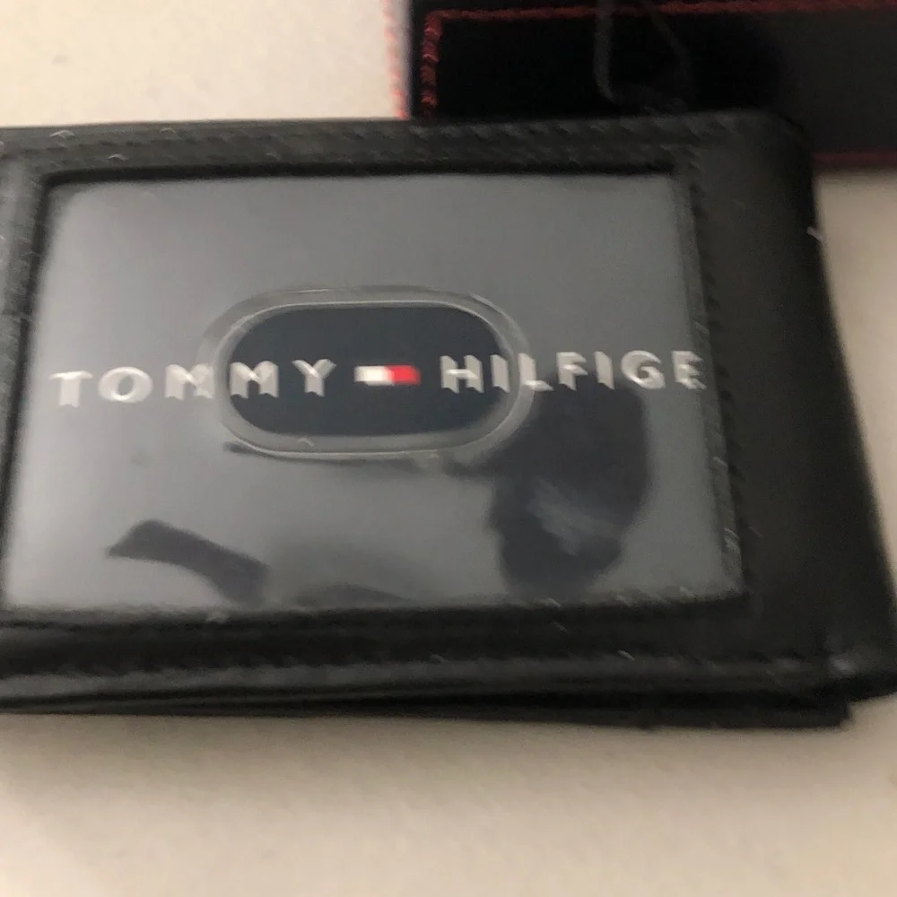 Tommy Hilfiger Black Leather Money Clip